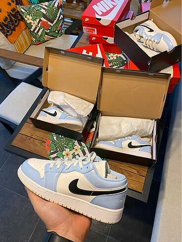 Nike ayakkabı kutusu