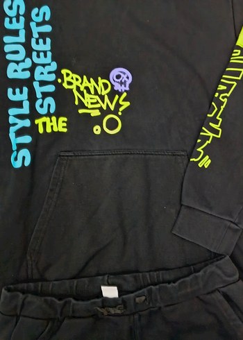 Siyah Kapüşonlu Baskılı Erkek Sweatshirt ve Eşofman - Görsel 2