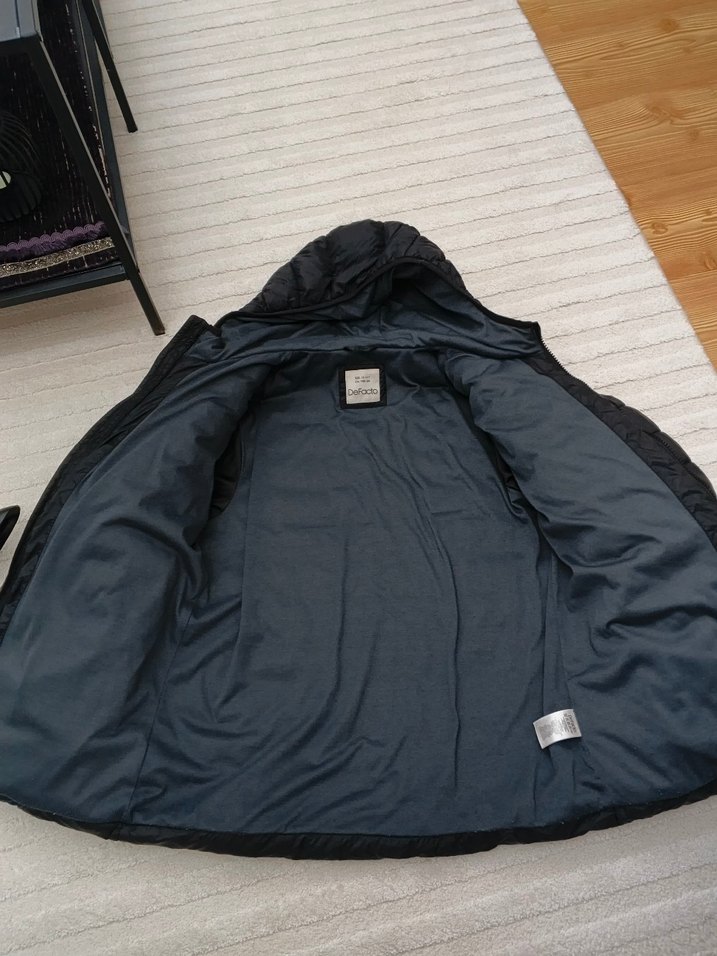 Siyah Fermuarlı Kadın Kışlık Mont - Görsel 3