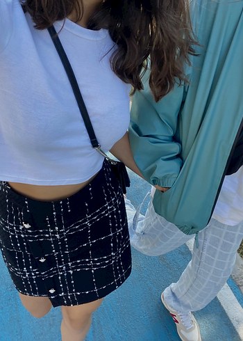 Düğmeli Siyah Ekose Mini Etek - Görsel 4