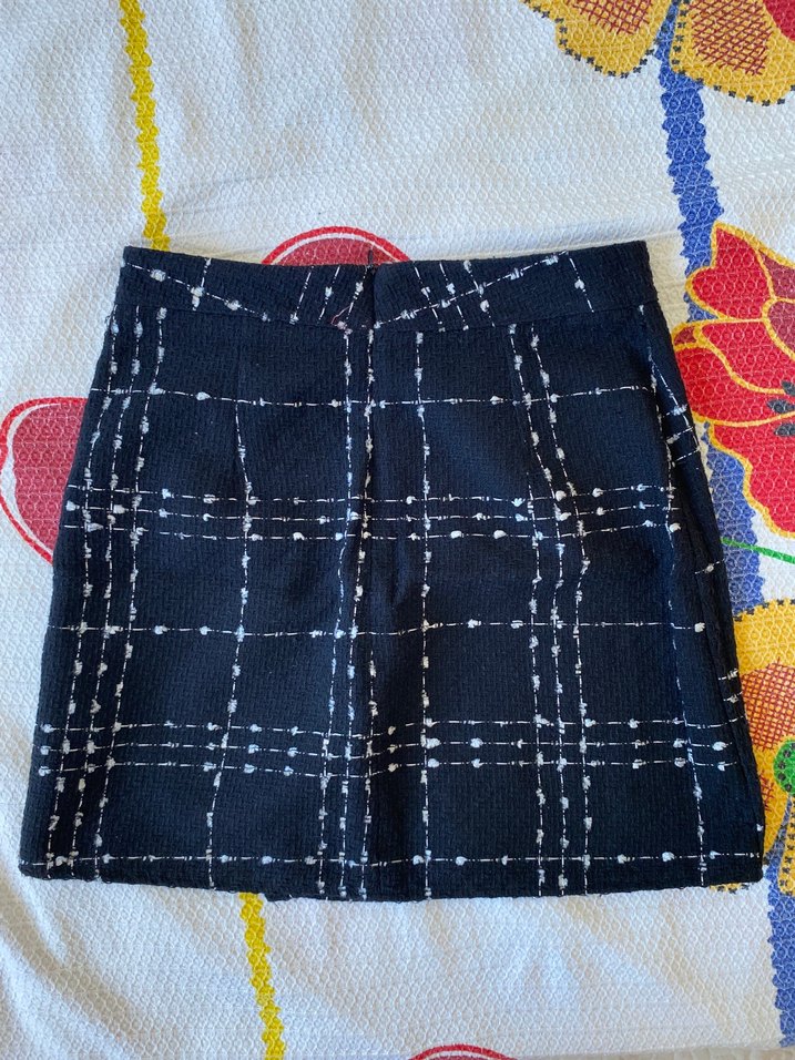 Düğmeli Siyah Ekose Mini Etek - Görsel 3