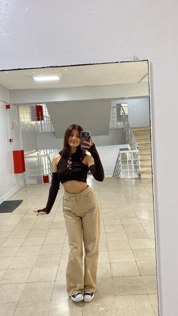 Parmak Geçirmeli Kahverengi Crop Top - Görsel 5