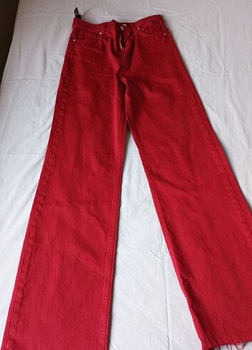 Zara kırmızı pantolon