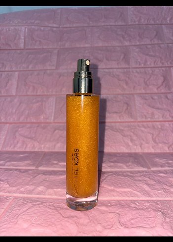 Michael Kors Simli Vücut Yağı - Görsel 2