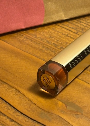 Bobbie Brown Ruj - Görsel 4