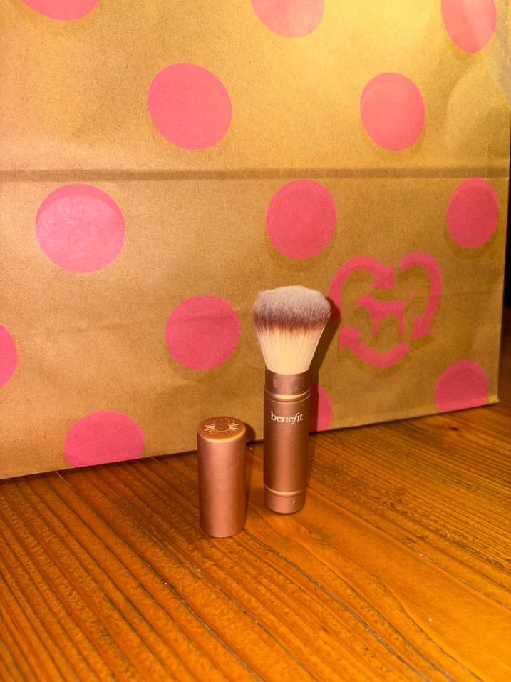 Benefit Pembe Sıfır Fırça - Görsel 3
