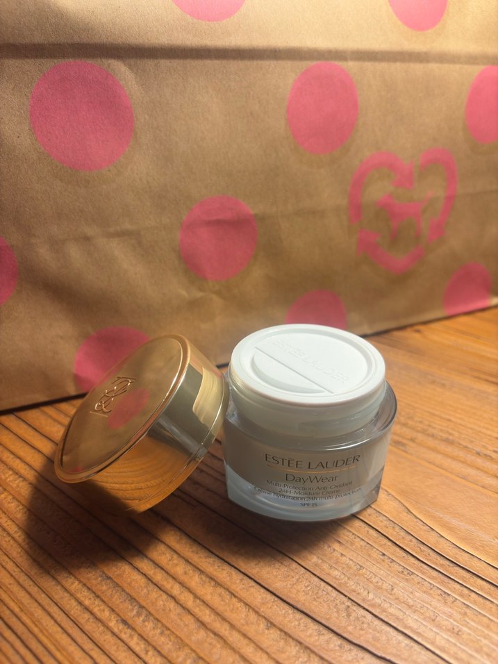 Estée Lauder DayWear Kadın Nemlendirici - Görsel 3