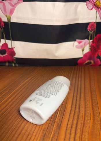 ISDIN Fusion Water Magic SPF 50 Güneş Koruyucu - Görsel 3