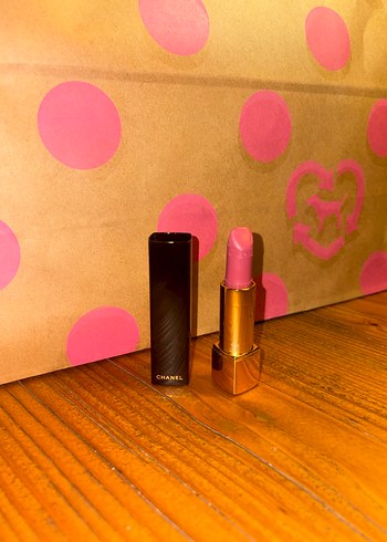 Chanel Parlak Bej Ruj - Görsel 3