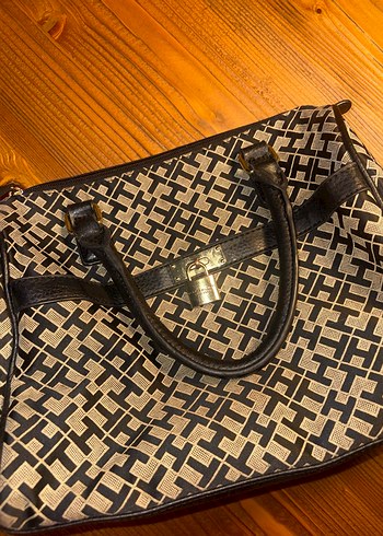 Tommy Hilfiger Çanta - Görsel 2