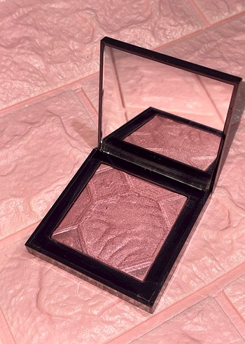 Burberry Allık - Görsel 2