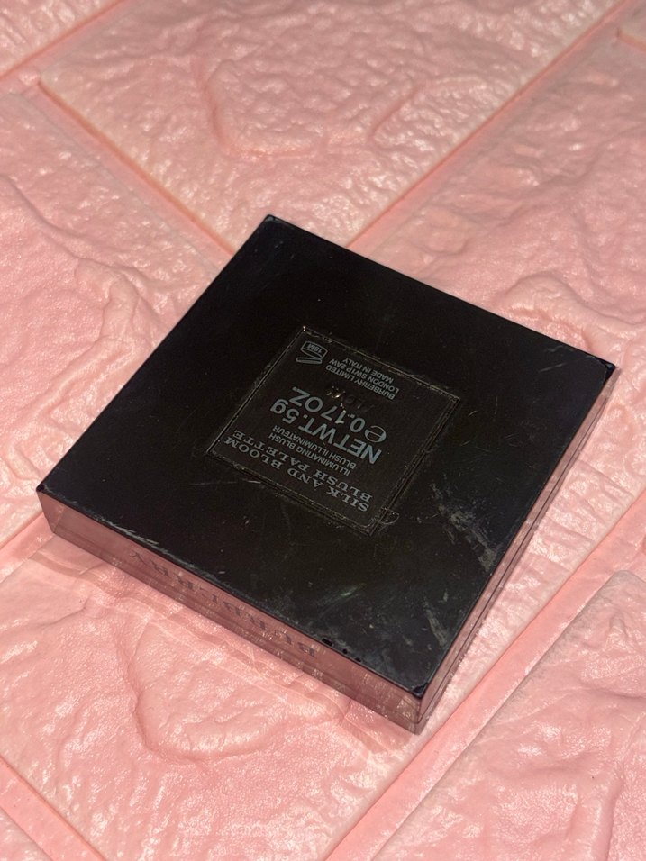 Burberry Allık - Görsel 3