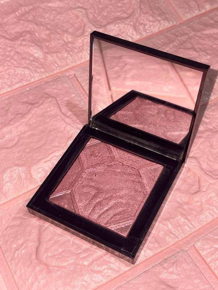 Burberry Allık - Görsel 2