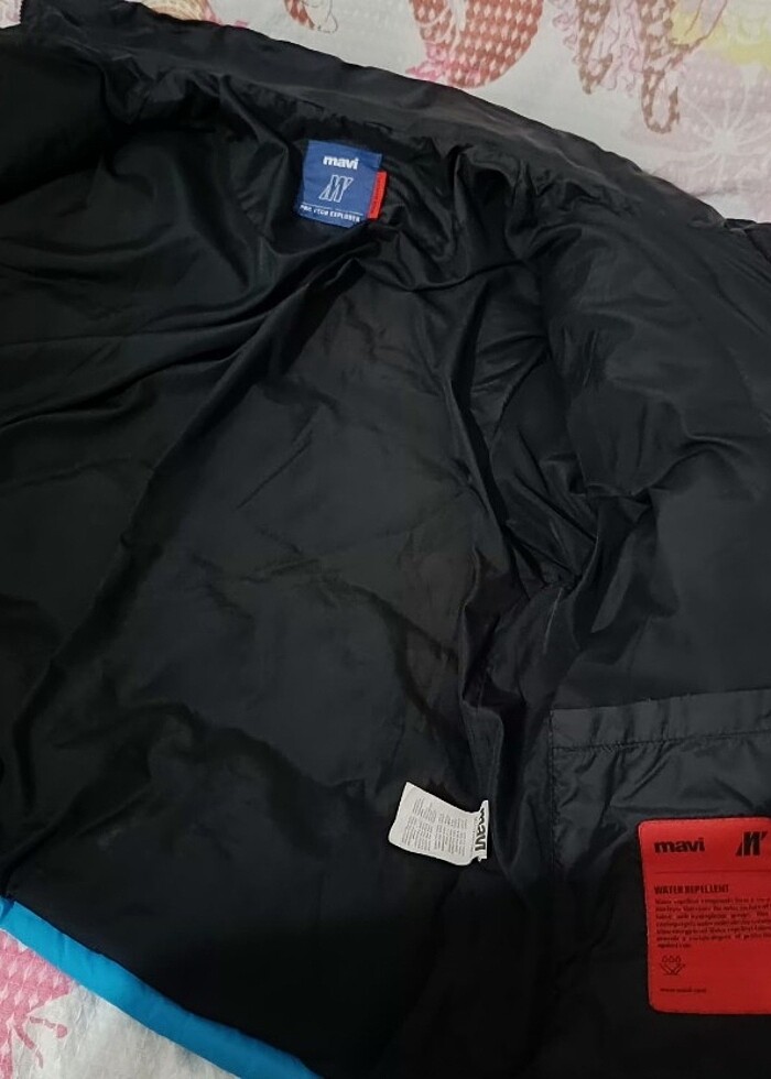 Mavi şişme mont - Görsel 3