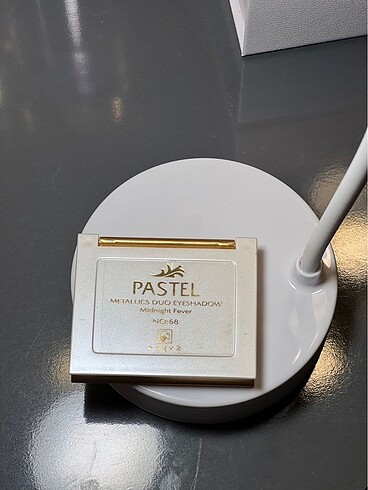 Beden Pastel metallıcs duo far