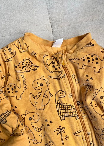 Sarı Dinozor Desenli Bebek Tulumu - Görsel 2