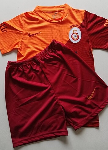 Nike Erkek Çocuk Futbol Forması 9-10 Yaş