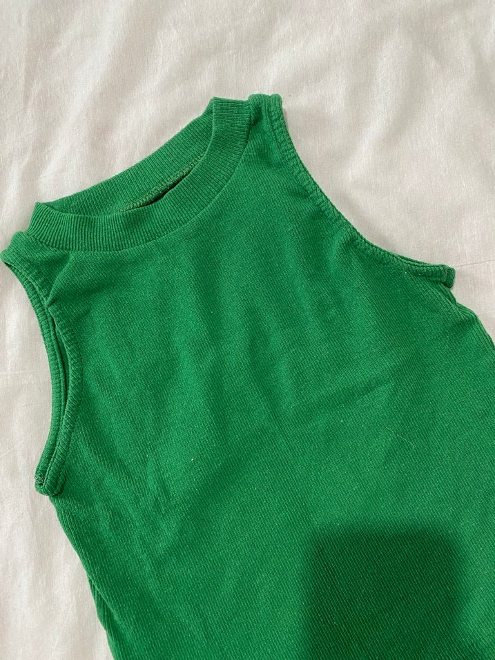 Yeşil Kolsuz crop - Görsel 2