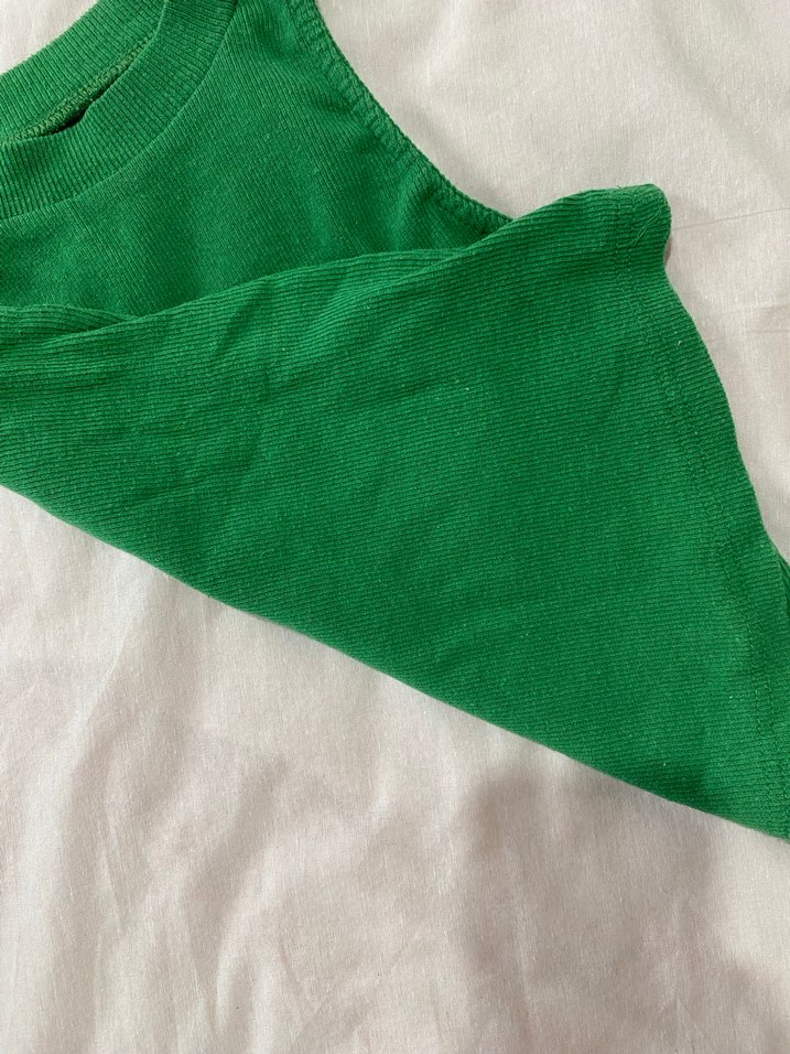 Yeşil Kolsuz crop - Görsel 3