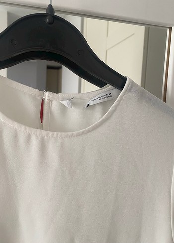 Kadın Beyaz Kısa Kollu Pilili Bluz - Görsel 4