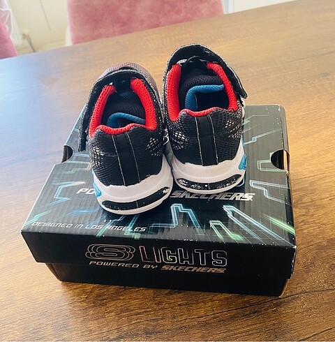 23 Beden çeşitli Renk SKECHERS 23 numara ışıklı spor ayakkabı