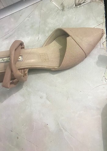 Bej Kadın Tokalı Blok Topuklu Babet - Görsel 2