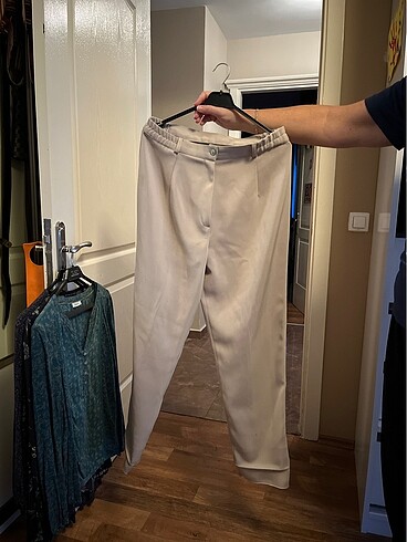 Beyaz polyester pantolon