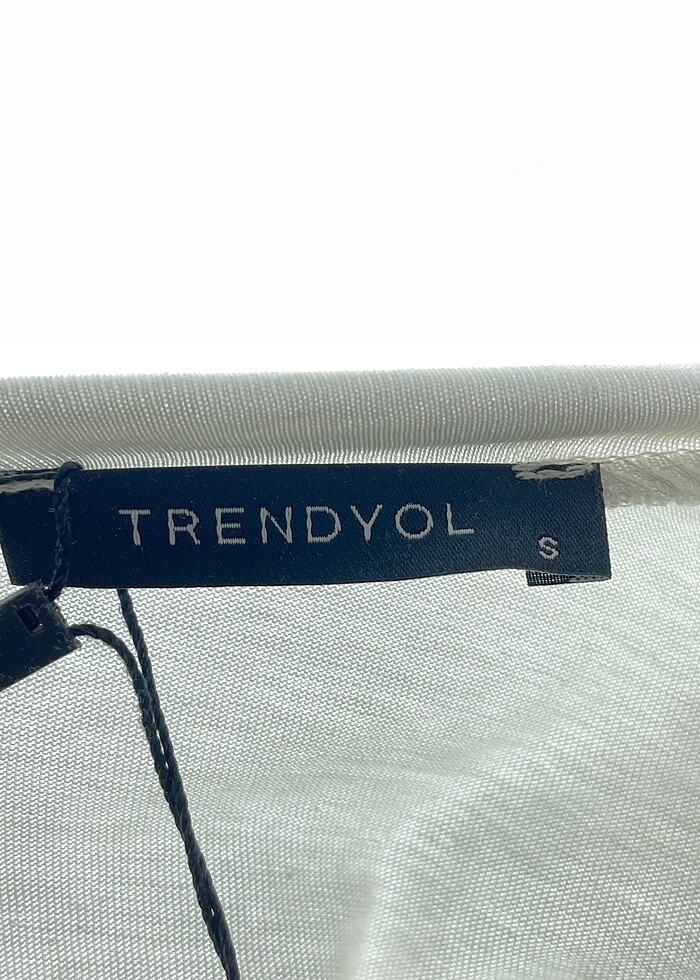 Trendyol & Milla Bluz %70 İndirimli. - Görsel 4