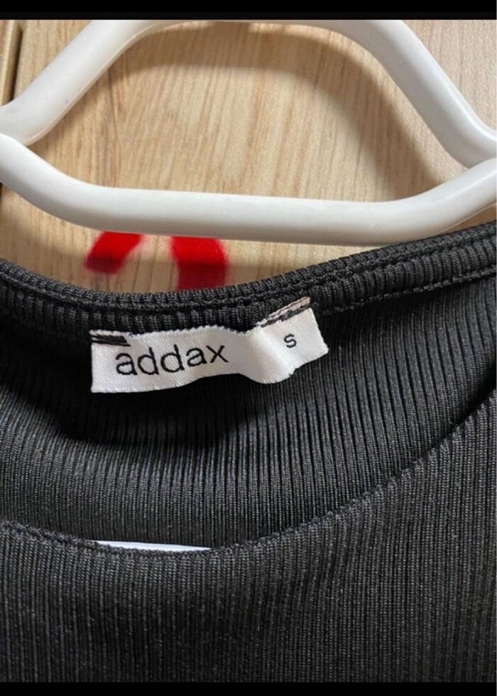 Siyah dekolteli crop - Görsel 2