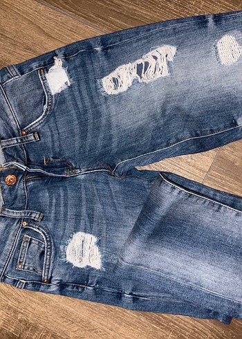 Kadın Mavi Bol Kesim Yırtık Kot Pantolon - Görsel 3