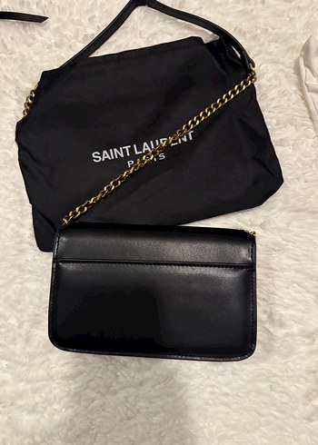 Yves Saint Laurent Saint Laurent Parlak Altın Tokalı Deri Çanta