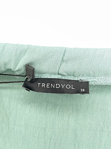36 Beden yeşil Renk Trendyol & Milla Bluz %70 İndirimli.