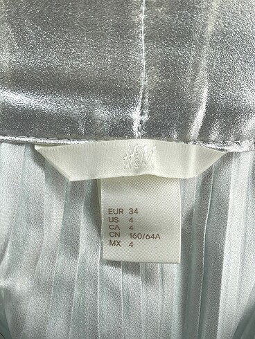 34 Beden çeşitli Renk H&M Uzun Elbise %70 İndirimli.