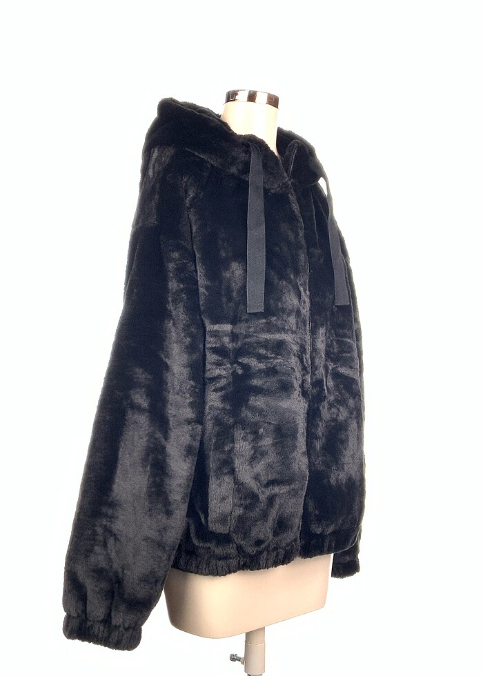 LC Waikiki Sahte Kürk %70 İndirimli. - Görsel 2