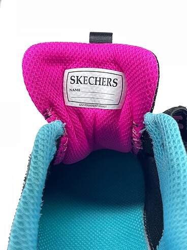 33 Beden siyah Renk Skechers Spor Ayakkabı %70 İndirimli.
