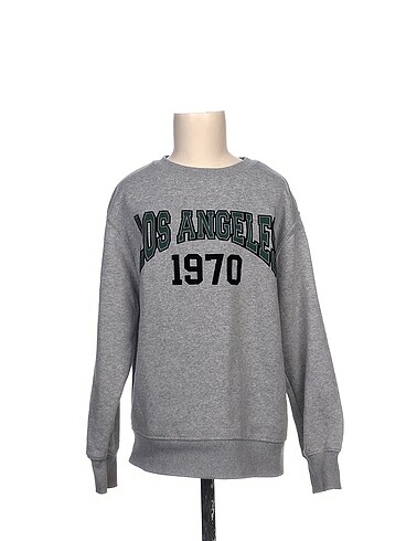 Zara Sweatshirt %70 İndirimli.