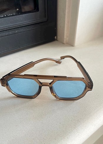 Mavi Camlı Kadın Güneş Gözlüğü - Görsel 2