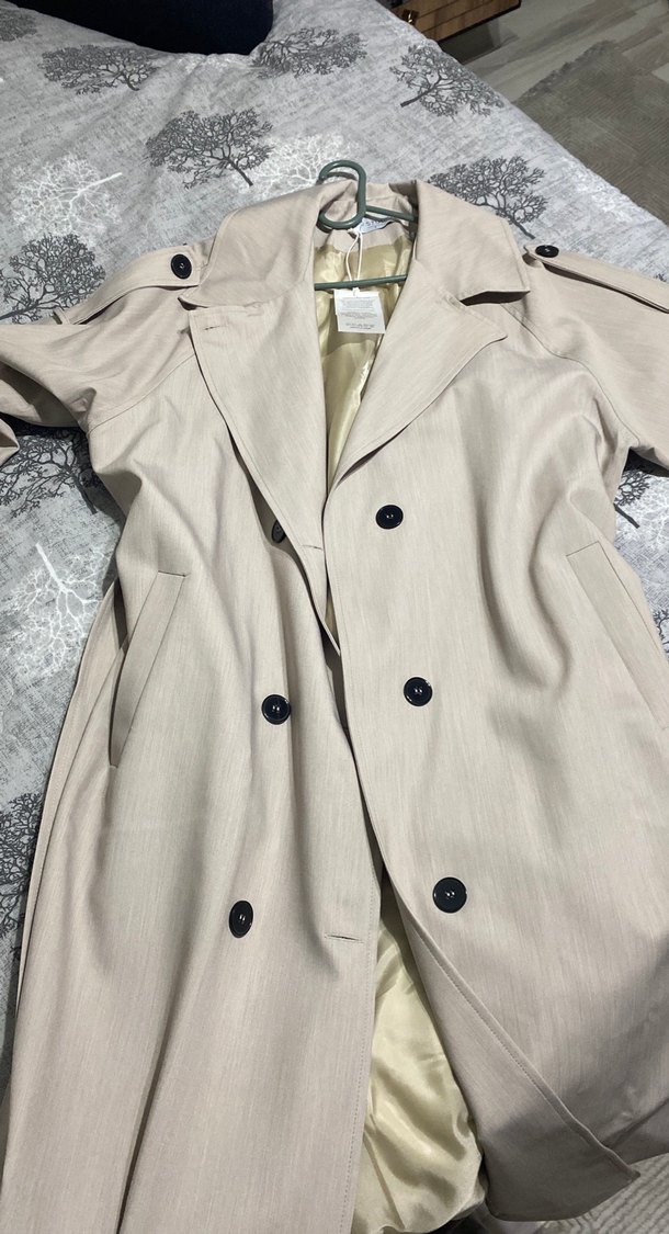 Bej Kuşaklı Kadın Trençkot - Görsel 3