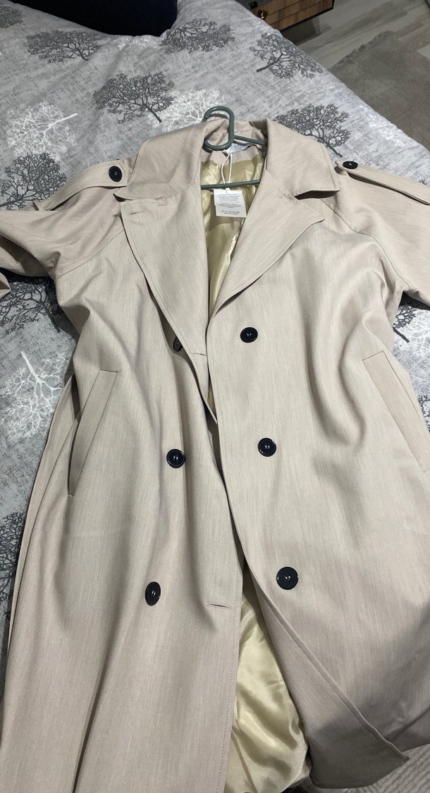 Bej Kuşaklı Kadın Trençkot - Görsel 4