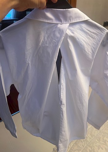 Sırt detaylı  kelebek işlemeli gömlek - Görsel 3