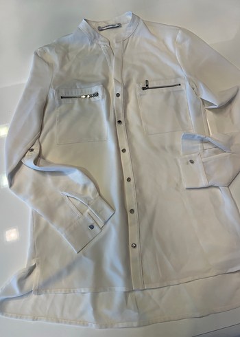 Düğmeli Beyaz Uzun Kollu Kadın Gömlek - Görsel 2