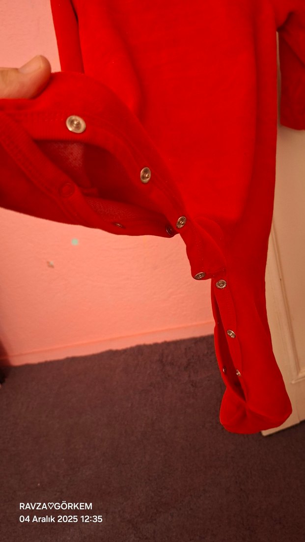 Renkli Desenli Kırmızı Erkek Bebek Tulum - Görsel 3