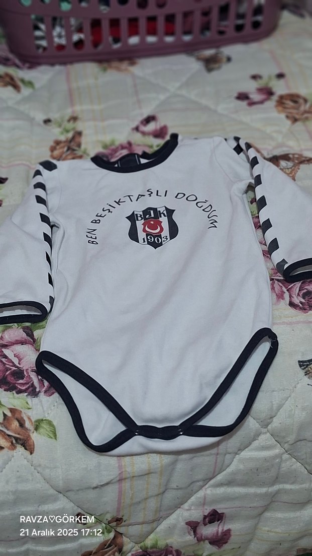 Uzun Kollu Beşiktaş Baskılı Beyaz Bebek Body - Görsel 2