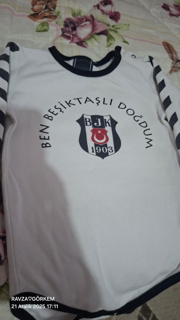 Uzun Kollu Beşiktaş Baskılı Beyaz Bebek Body - Görsel 5