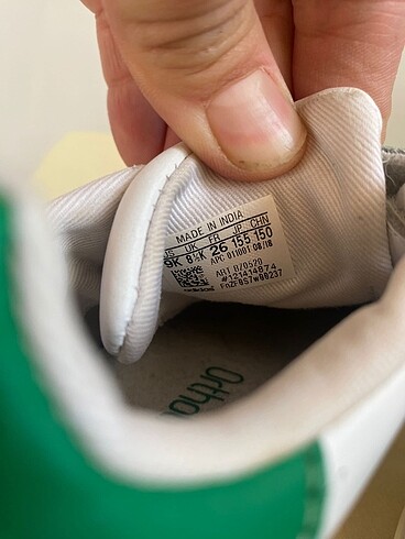 Adidas spor ayakkabısı