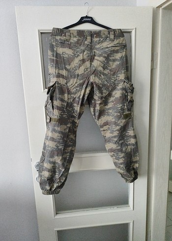 Kemerli Kamuflaj Mini Erkek Şort - Görsel 5