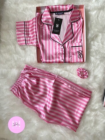 Saten pijama