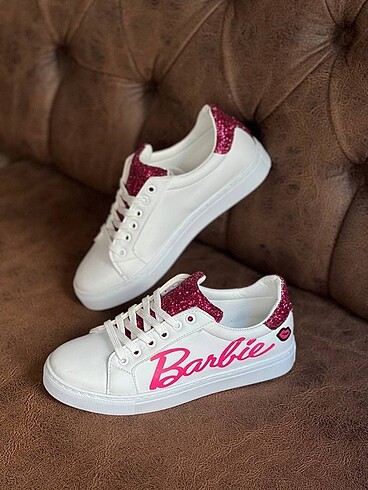 Barbie spor ayakkabı