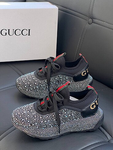 37 Beden ten rengi Renk Gucci new