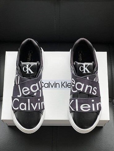 Calvin Klein Calvin klein